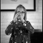2013-12-24-margo-hands-pentax-trix-400-002