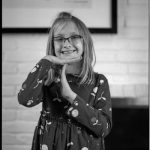 2013-12-24-margo-hands-pentax-trix-400-013